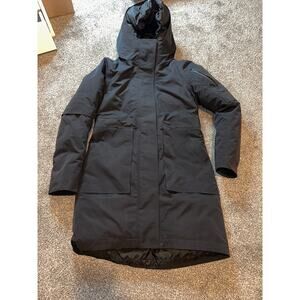 lululemon athletica Black winter warrior jacket size 6